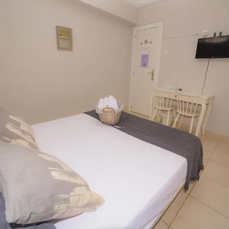 Πανσιόν Old Town 3*